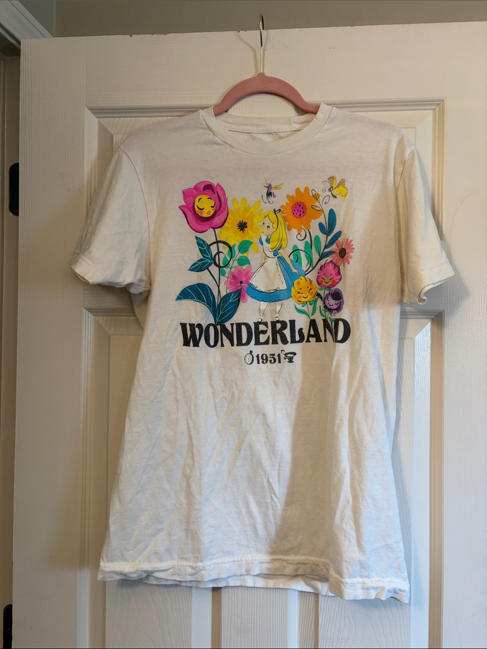 Wonderland Girls' White Floral Graphic Tee